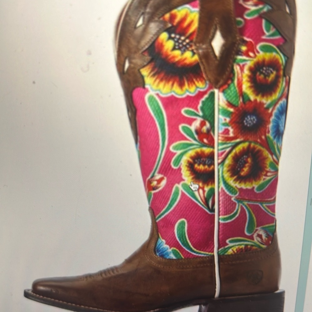 ladies ARIAT sunflower circuit champion boots 👢 RARE